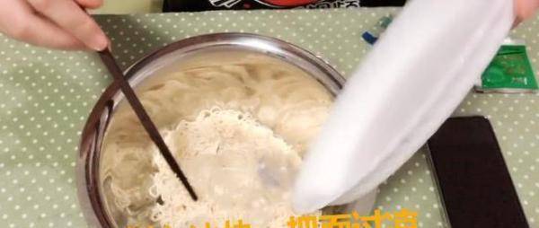 探索独特风味，小巷深处的最新泡面制作秘籍