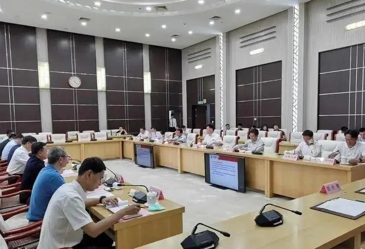 2024新奥精准正版资料下载,科学分析严谨解释_RRL97.243数线程版