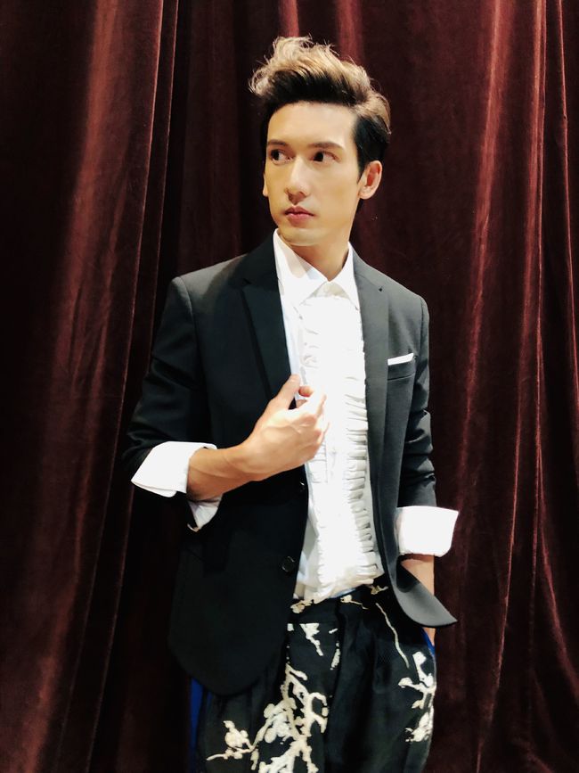 关智斌，演员的日常与舞台之外的生活