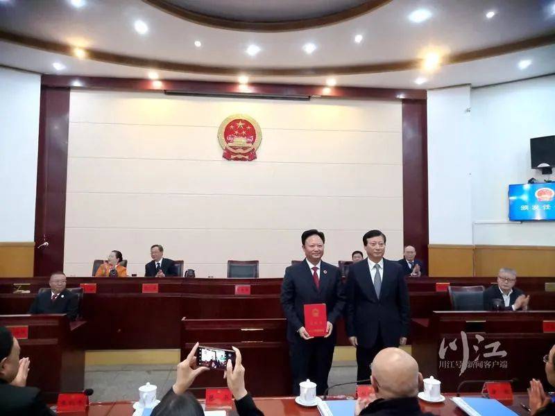 文登区政府人事任免更新，暖心故事揭秘