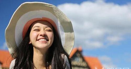 林姓女明星引领科技潮流，揭秘高科技产品的惊艳功能与体验