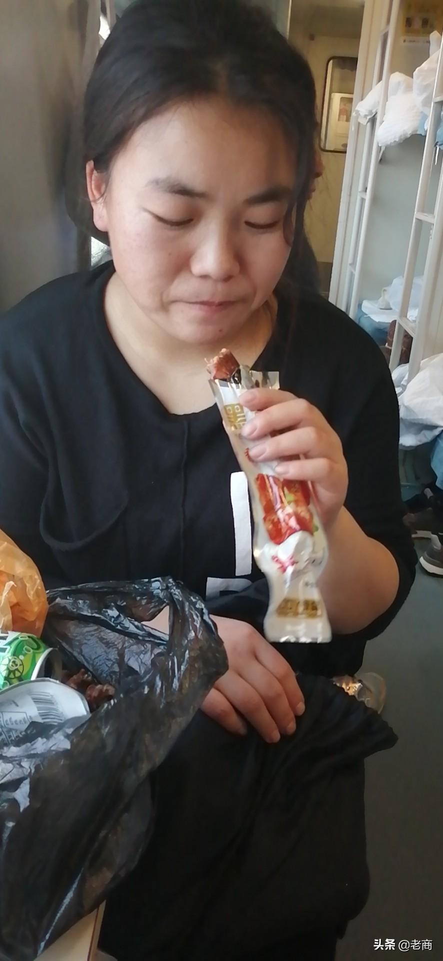 韩国胖妞吃播现象级崛起，最新视频与影响分析