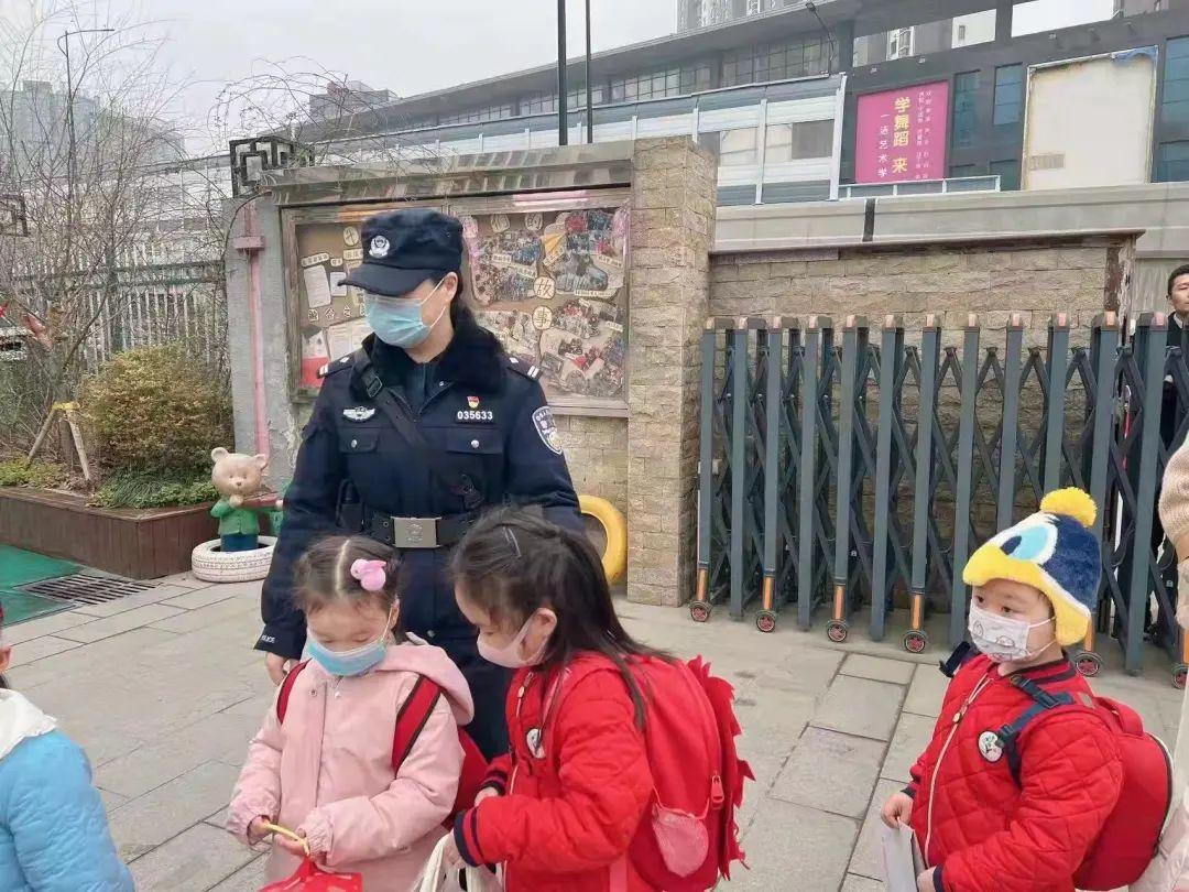 徐州警方与大自然同行，心灵平静之旅的最新消息