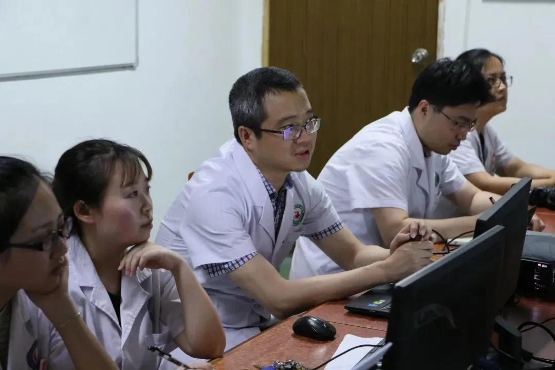 绵竹工厂最新招聘信息，友情与家的温暖同在工厂里