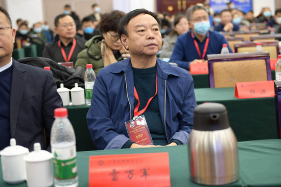 雷万军最新去向揭秘，一段充满温馨的日常旅程