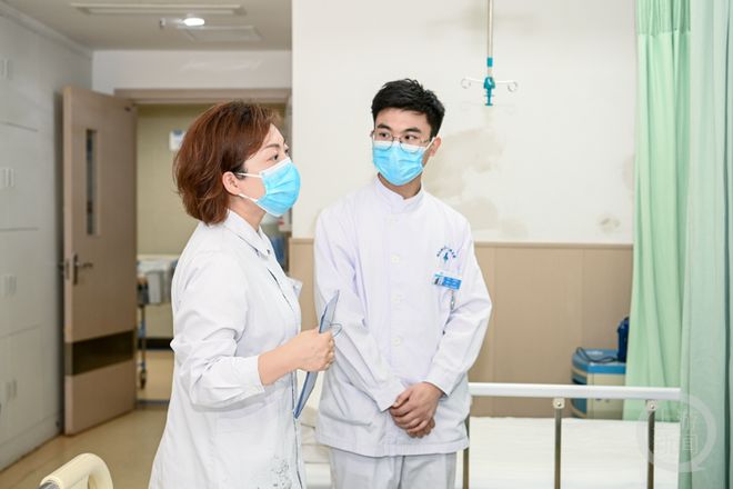 爱的疗愈与温馨日常，征服护士妈妈最新章节